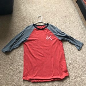 3 men’s 3/4 sleeve shirts